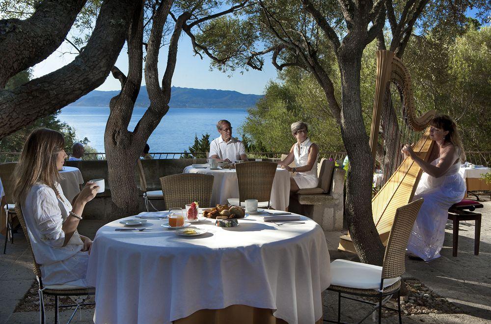 Hotel Capo D'Orso Thalasso & Spa بالاو المظهر الخارجي الصورة