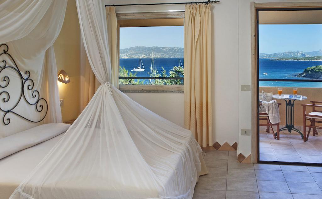 Hotel Capo D'Orso Thalasso & Spa بالاو الغرفة الصورة