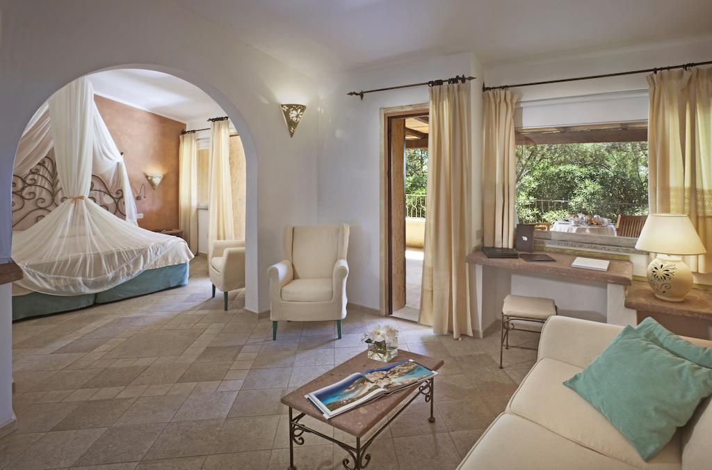 Hotel Capo D'Orso Thalasso & Spa بالاو الغرفة الصورة